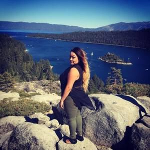 Meet your Posher, Isela